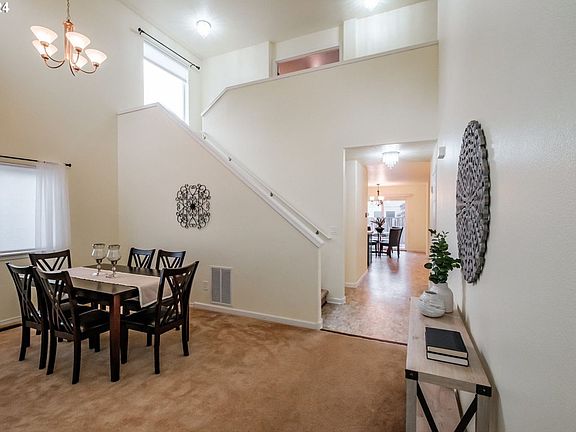 4th image of 209 Derby St SE