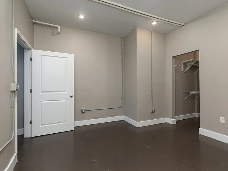 2 bedroom