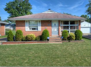 16005 Steinway Blvd, Maple Heights, OH 44137