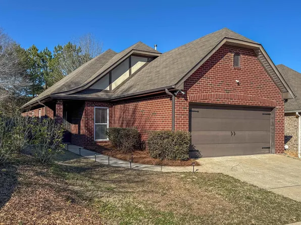 6510 Southern Trace Dr, Leeds, AL 35094