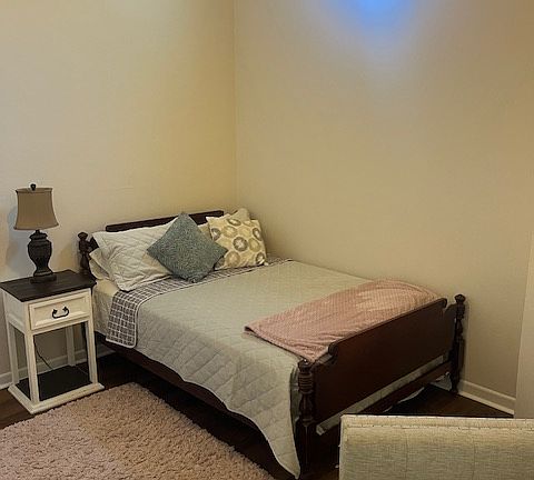 5th image of 3330 Willard St APT 704