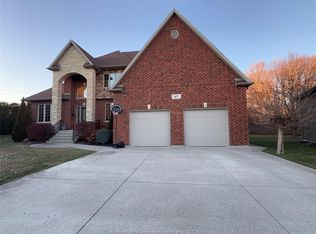 67 Theresa Trl, Leamington, ON N8H5M8