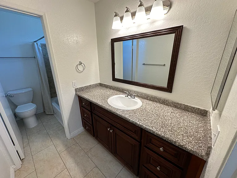 1108 W Ralston St #B — Photo 15