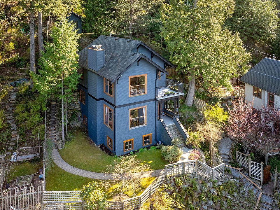 1st image of 555 Roocroft Ln