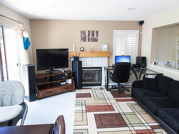 3rd image of 1519 Williamsport Dr