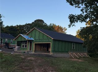 118 Damascus Rd, Russellville, AR 72802