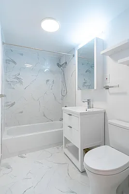 Rented by Julianna Realty Corp | media 35