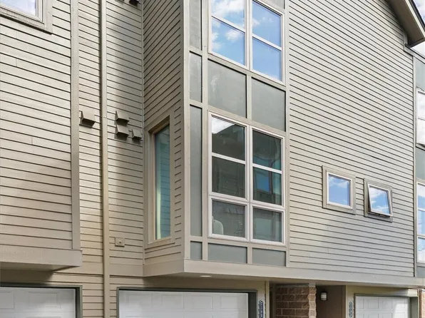 718 Nob Hill Avenue N #B, Seattle, WA 98109