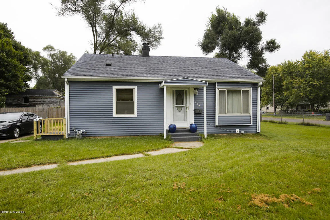 778 Washington Ave N photo 1