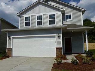 7047 Thornrose Dr, Charlotte, NC 28210