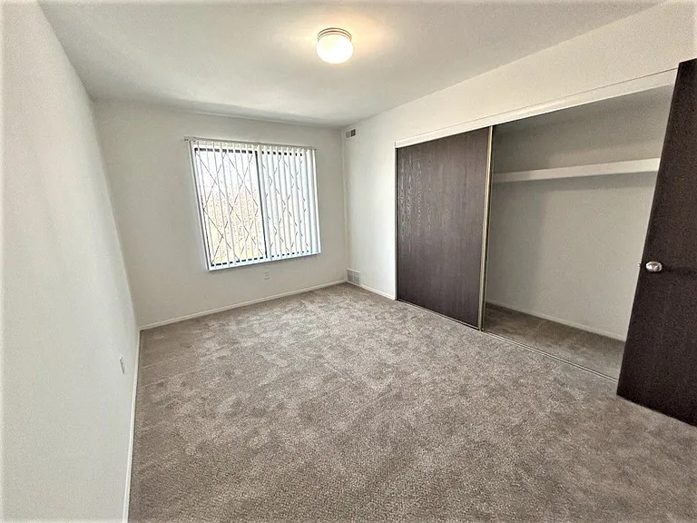 Charter Oaks Apartments — Photo 85