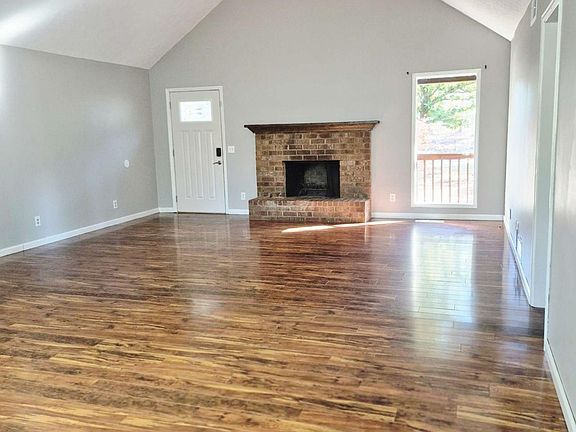 4th image of 4082 Yeager Rd