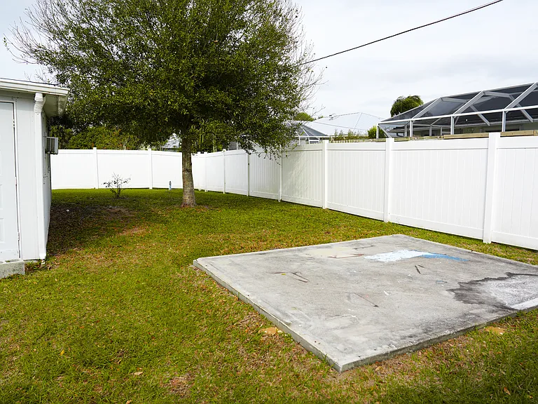 821 Barber St — Photo 15