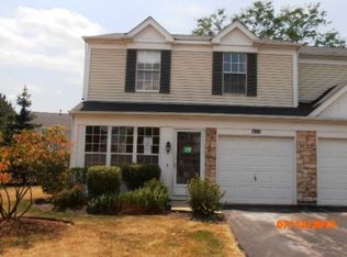 1981 Muirfield Cir, Elgin, IL 60123