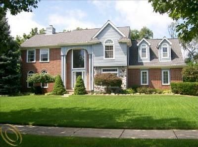 1st image of 24335 Lynwood Dr