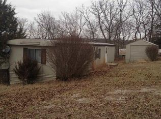 22131 Eden Cir, Warsaw, MO 65355