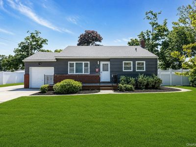 29 Edgewater Avenue, Bayport, NY, 11705