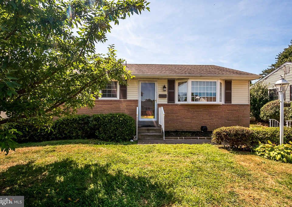 1st image of 2305 Alister Dr
