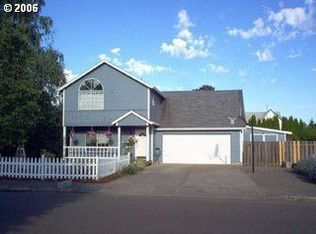 983 S Fir St, Canby, OR 97013