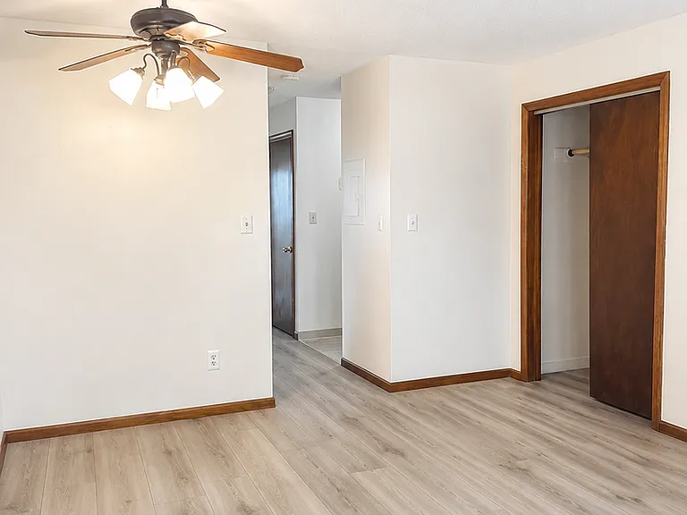 11 Burnham St #5 — Photo 2