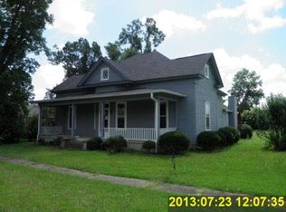 402 E Church St, Rowland, NC 28383