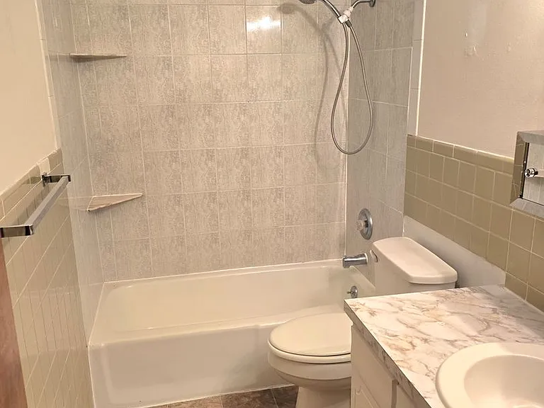 Greenspan Apartments - Schwalb Realty — Photo 7