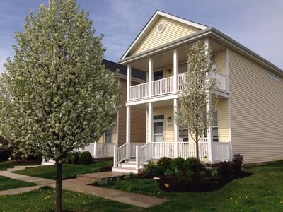 225 Burton Ln, Genoa, IL, 60135