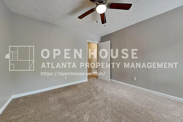 3111 Fife Way — Photo 13