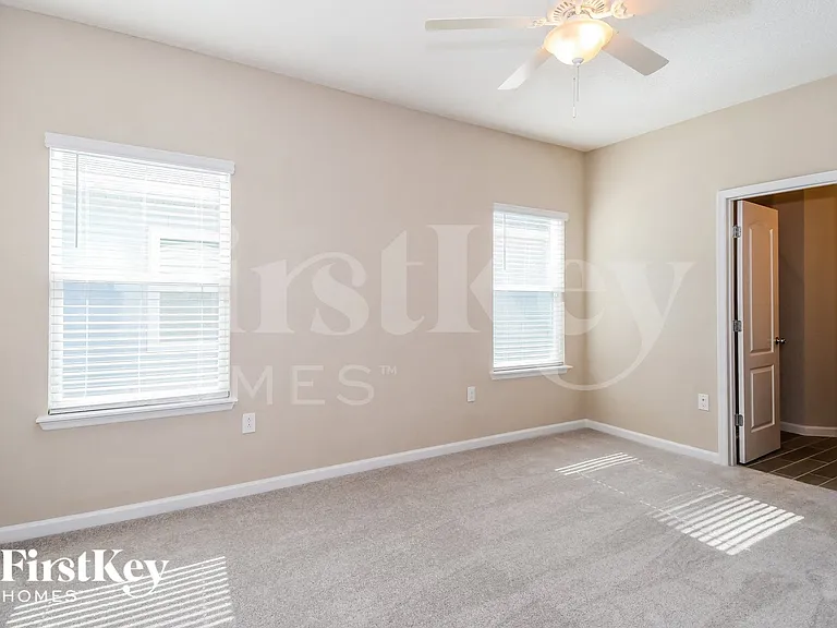 385 Stone Arbor Ln — Photo 8