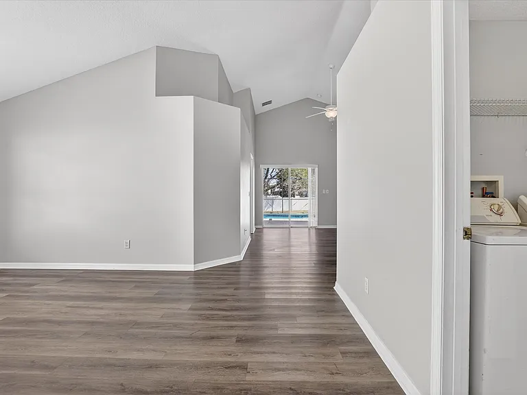 931 Emerald Green Ct — Photo 9