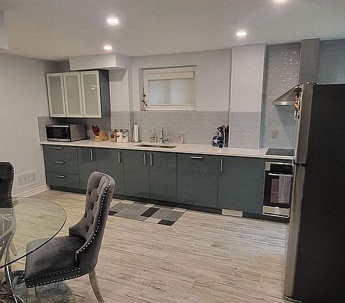 3rd image of 24 Homerton Ave #Basement