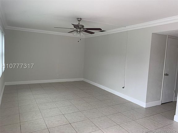 4th image of 1834 SW 81st Way #5-21