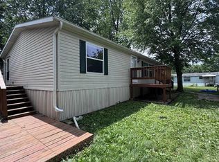 901 Moore St #L29, Baraboo, WI 53913