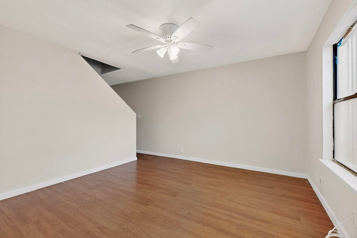 next background image