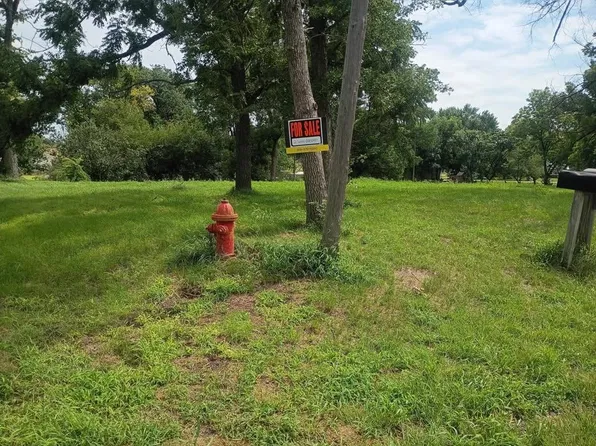 407 N Hamilton Ave, Callaway, NE 68825