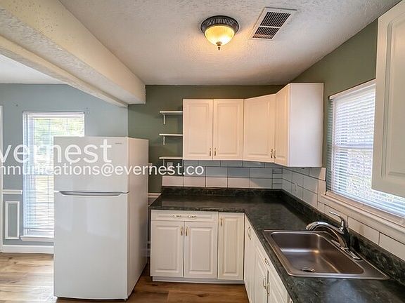 3rd image of 3966 N Quail Ln