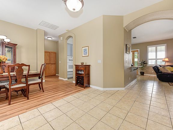 2nd image of 2960 Chateau Montelena Way