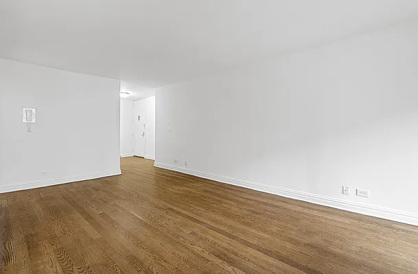 Rented by Mirador Real Estate | media 34