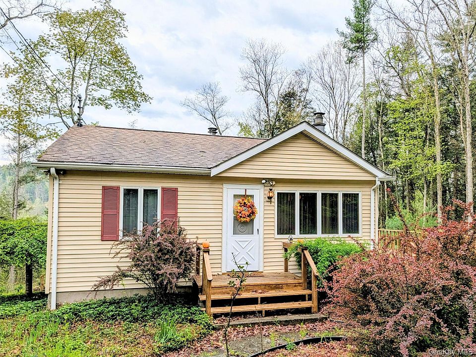 1st image of 582 Lake Shore Lane