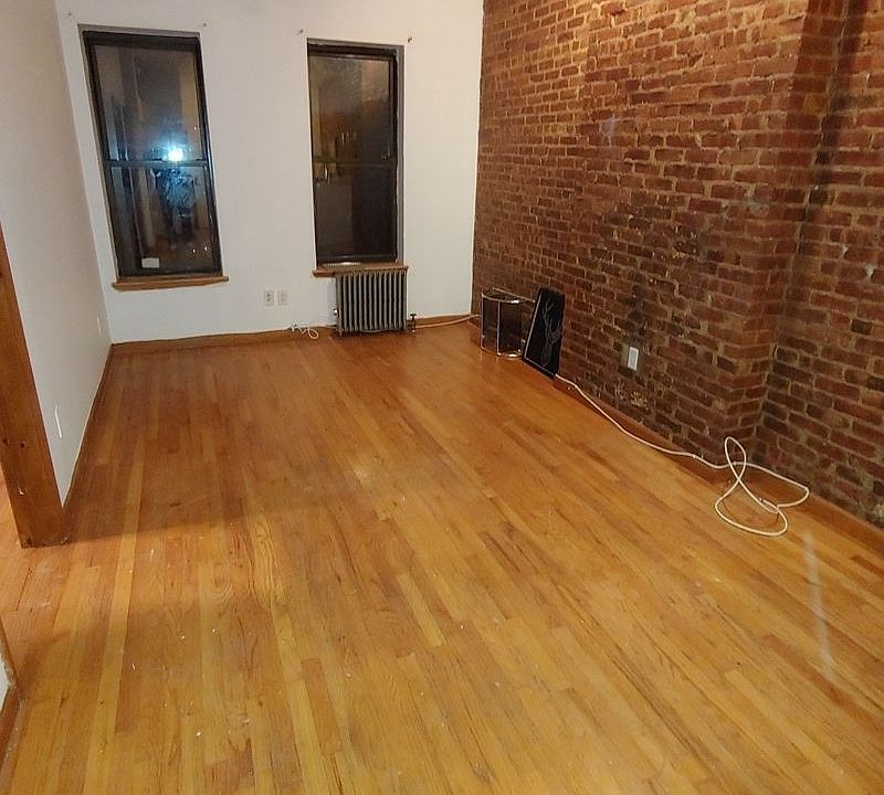 1st image of 2426 43rd St APT 4F