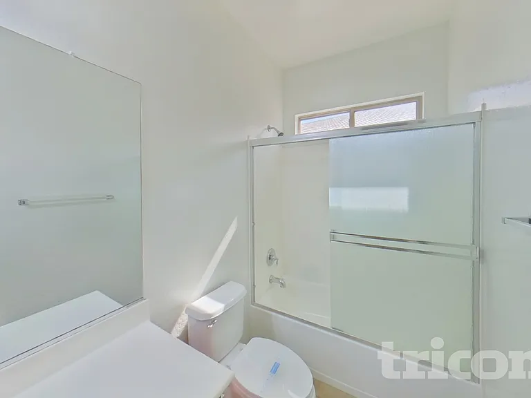 7050 W Sophie Ln — Photo 14