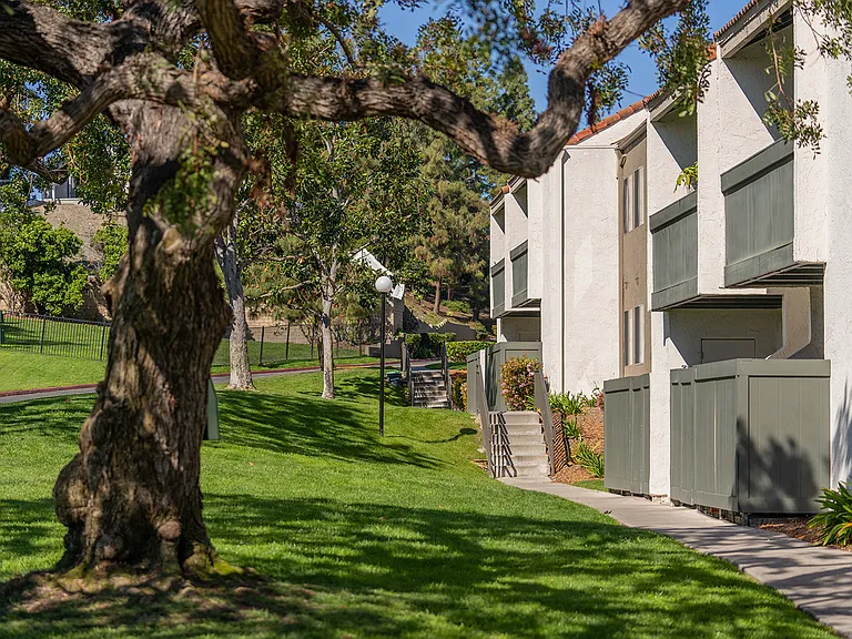 Hidden Hills — Photo 24