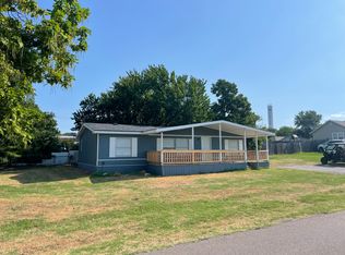 201 W Cole Ave, Fletcher, OK 73541