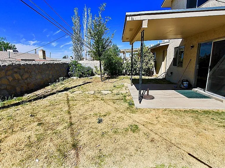 6925 Escondido Dr #A — Photo 39