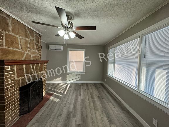 4th image of 1213 S National Ave