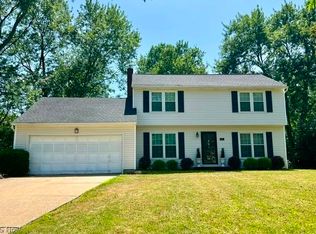 64 Bard Dr, Hudson, OH 44236