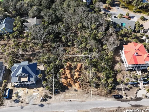 491 Porpoise Dr, Saint Helena Island, SC 29920