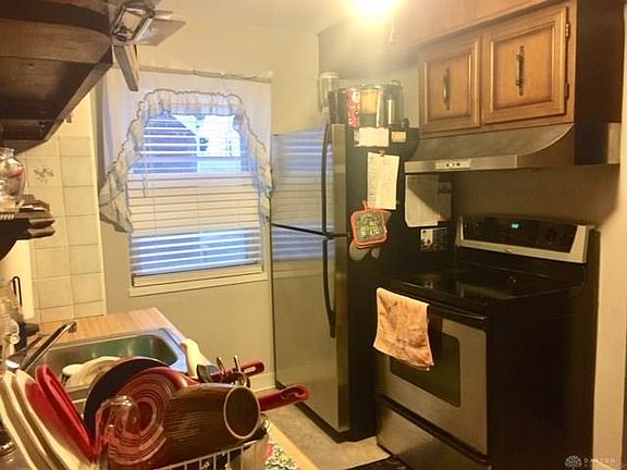 2nd image of 442 Harriet St