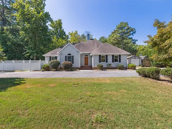 653 Kings Hwy, Suffolk, VA 23432