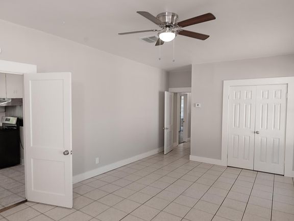 3rd image of 612 N 5th St